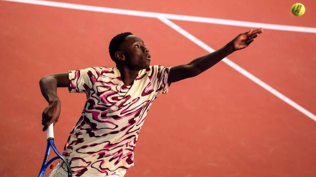 🇫🇷🇪🇬 FLASH | Moïse Kouamé, prodige du tennis français, va jouer sa première finale pro à … tout juste 16 ans, en Égypte. Il pourrait devenir le 1er joueur de sa tranche d'âge à remporter un tournoi chez les pro. Rendez-vous demain, 9h. 💪