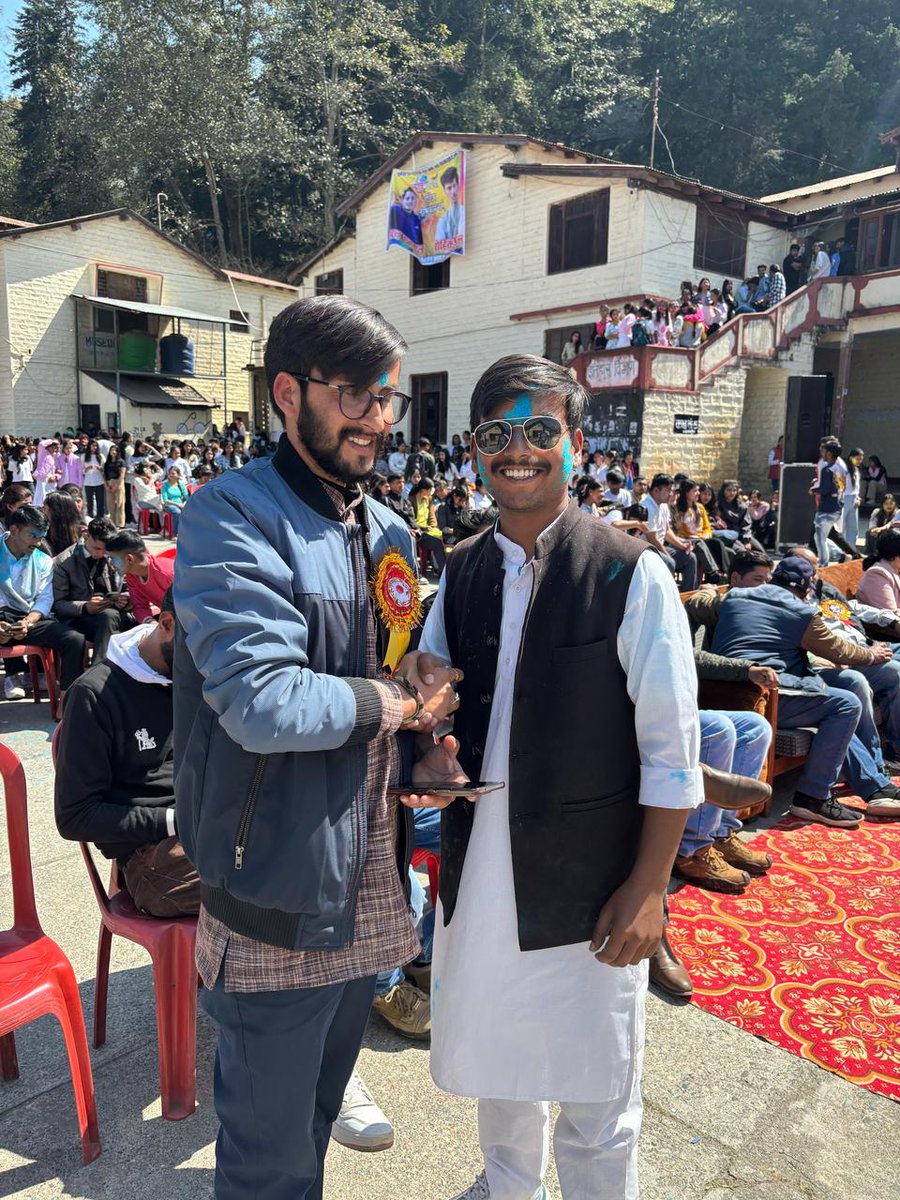 GopalBhatt1995's tweet photo. #happywomensday #happyholi2025 #ssju 
सफल कार्यक्रम के लिए सभी युवा साथियों को बहुत बहुत बधाई। https://t.co/dUjAUW8jRO