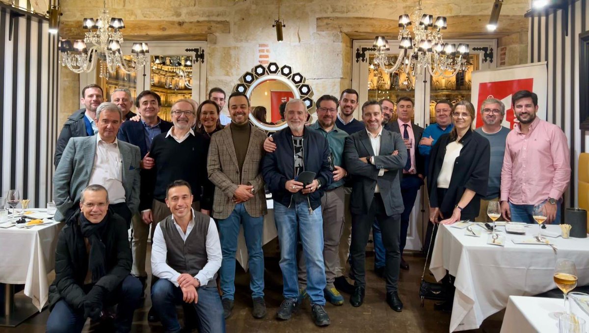 Alioska Roschow (@joseroschow) on Twitter photo Esta semana hemos tenido la oportunidad en el seno de <a href="/congresosecla/">Congreso SECLA 2025 (Salamanca)</a> de disfrutar de la fantástica restauración de la ciudad en <a href="/TapasyMeson/">GRUPO GONZALO RESTAURACIÒN - SALAMANCA</a> agasajando a mis invitados ilustres <a href="/IelpoB/">benedetto ielpo</a> <a href="/AlbertoIsla1/">Alberto Isla</a> <a href="/JordiTarasco/">Jordi Tarascó, MD PhD</a> <a href="/santiazagra/">Juan Santiago Azagra</a> <a href="/laparostato/">Laparostato⚕️🩺👨⚕️</a> <a href="/Curro_Blanco/">Curro Blanco</a>
Jornada Top Top. Gracias Esta semana hemos tenido la oportunidad en el seno de <a href="/congresosecla/">Congreso SECLA 2025 (Salamanca)</a> de disfrutar de la fantástica restauración de la ciudad en <a href="/TapasyMeson/">GRUPO GONZALO RESTAURACIÒN - SALAMANCA</a> agasajando a mis invitados ilustres <a href="/IelpoB/">benedetto ielpo</a> <a href="/AlbertoIsla1/">Alberto Isla</a> <a href="/JordiTarasco/">Jordi Tarascó, MD PhD</a> <a href="/santiazagra/">Juan Santiago Azagra</a> <a href="/laparostato/">Laparostato⚕️🩺👨⚕️</a> <a href="/Curro_Blanco/">Curro Blanco</a>
Jornada Top Top. Gracias