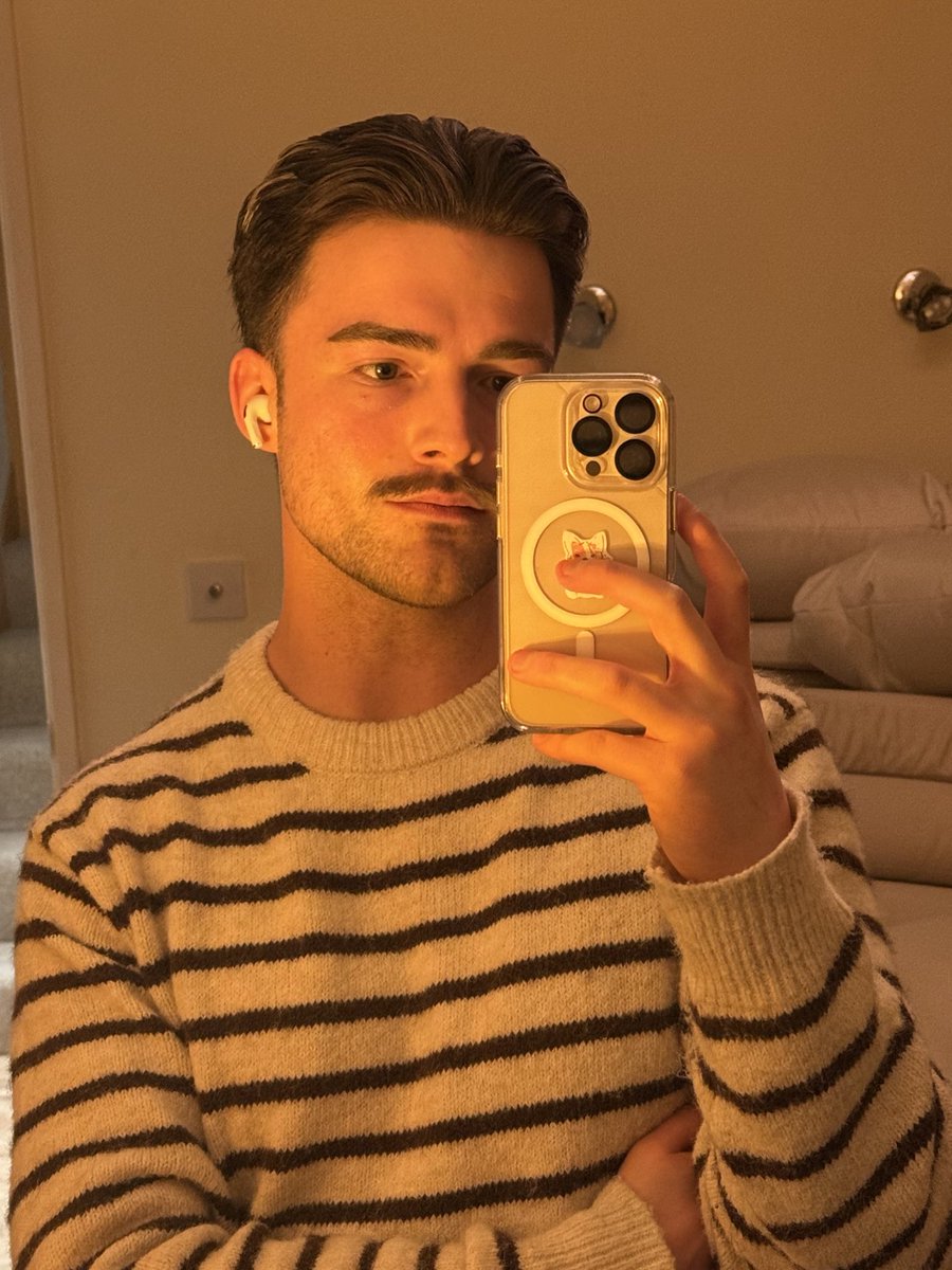 liaaam (@liamjohnson383) on Twitter photo 