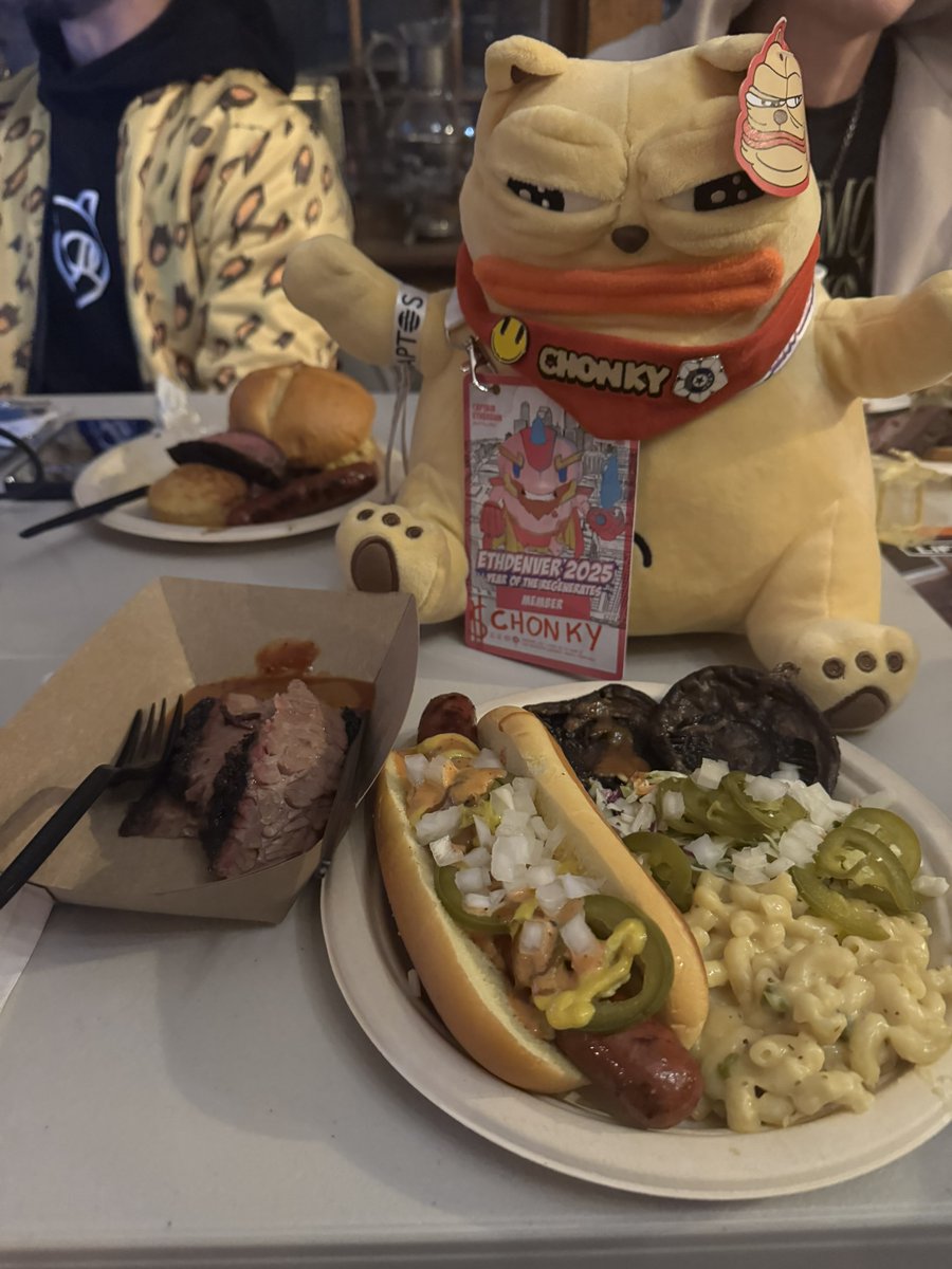 CHONKY tweet media