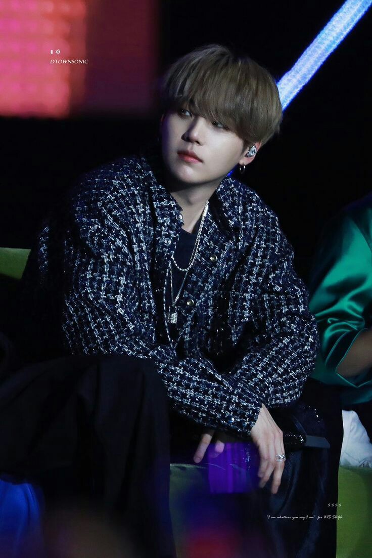 KTH5_13's tweet photo. يونغي: "المحن التي لا تنتهي لم تقتلني ومرة أخرى أزهر مثل زهرة اللوتس."
#HappySUGADay https://t.co/H5HBvwt2Ve