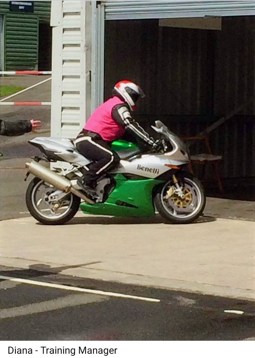 EvolutionWMCC's tweet image. #EvolutionWMCC #ewmcc #ItsInOurDNA 
🧡
#IWD2025 #AccelerateAction #womensday2025 #womenwhoridemotorcycles #internationalwomensday #bikelife #WomenWhoRide #GirlsWhoRide #moto #motorcycles #twowheels #biker