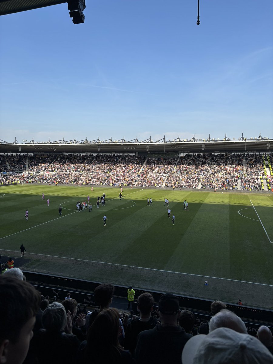 8am I was wondering why I was spending my Saturday on the M1. That feeling when the goals went in was something else. Still in the fight 💪🏾🐏
