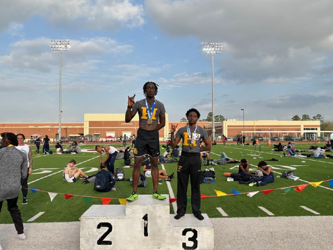Amazing job by <a href="/TylerR_Smith07/">Tyler</a> finishing 3rd in the 400m and <a href="/waynegotspeed01/">Wayne Orogbo</a> getting 2nd in the 110h and winning the 300h (39.99PR) vs some tough competition at the M.B. DONALDSON RELAYS!