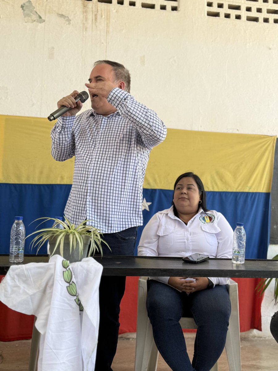 Roberto Sanchez Fortoul tweet media