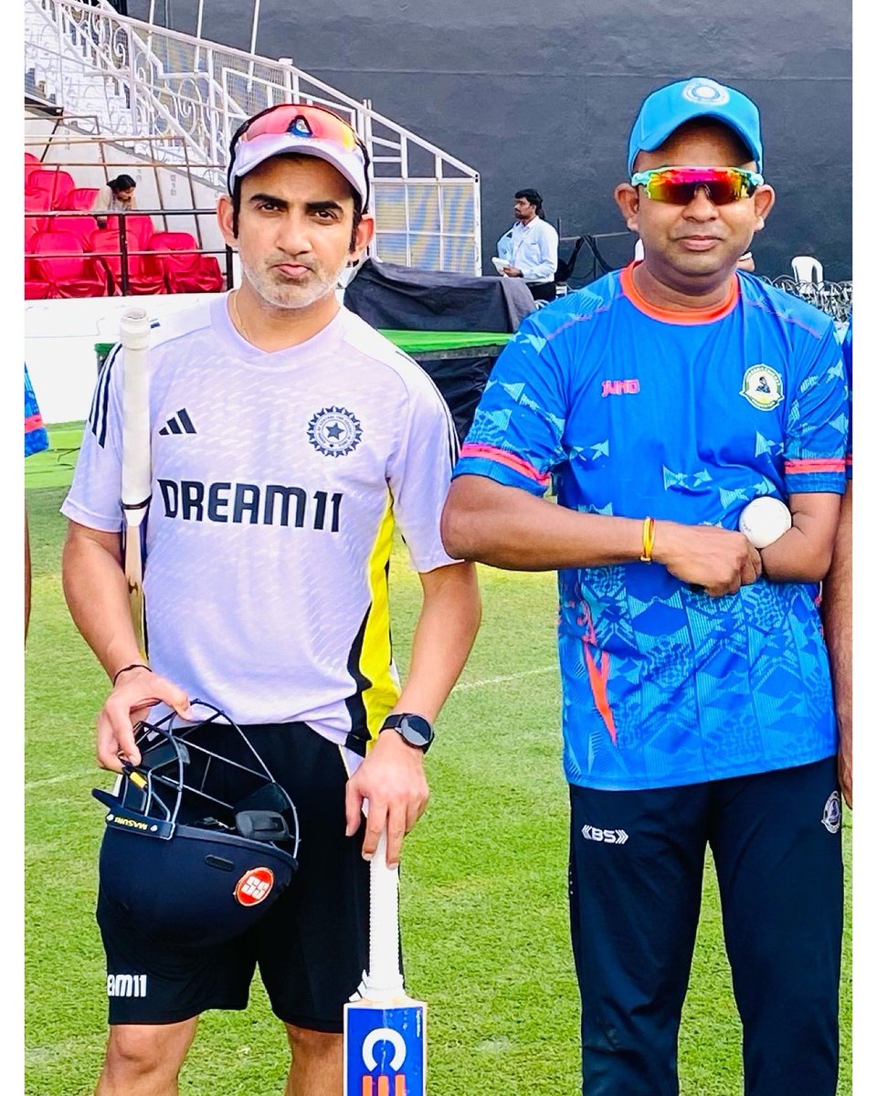 gurudasraut's tweet photo. With World Cup winner 🏆 Team India 🇮🇳 Head Coach @GautamGambhir sir and Ex 🇮🇳 player Assi Coach @abhisheknayar1 sir, It’s time for the Champions trophy as coach
@BCCI @ICC @KKRiders @IPL
#ChampionsTrophy2025 #ChampionsTrophyFinal #gautamgambhir #indvsnzfinal #IndVsNw #Cricket https://t.co/HPbmqs98yL
