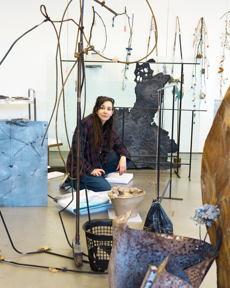 “Credo che sia con l’azione che si crea la speranza, e non che sperando si provochi l’azione.”

Tatiana Trouvé è la protagonista della grande mostra “La strana vita delle cose”, la terza monografica che #PalazzoGrassi dedica a un’artista donna, in apertura dal 6 aprile!