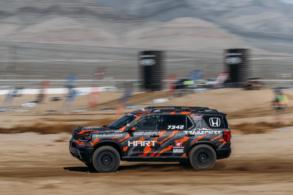 HondaRacing_US's tweet image. The HART team tested the rugged capabilities of the 2026 #HondaPassport TrailSport, navigating the Stock Production Truck entry through the Las Vegas desert for the #Mint400. 🏜️🎰