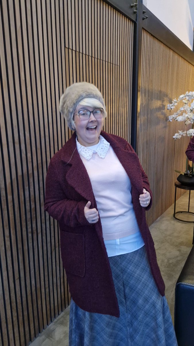 Cheryl_McN's tweet image. @McCarryJane people huv tae know! #stillgame #isa #henweekend