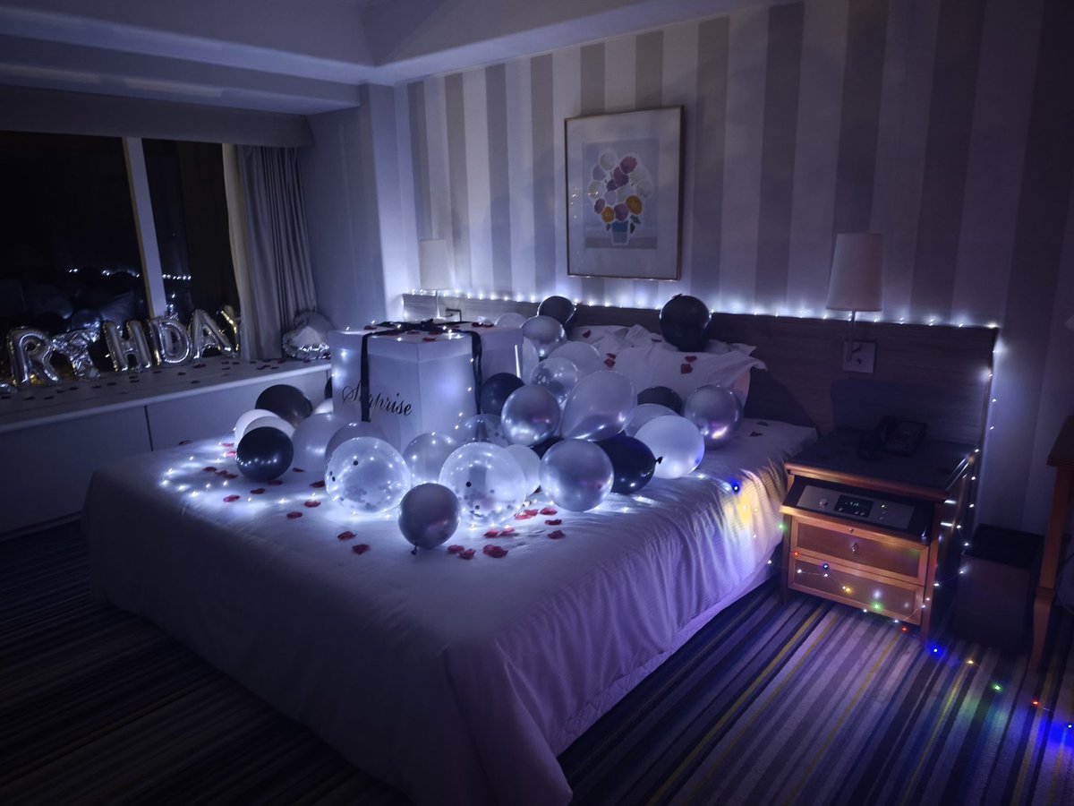 座敷ワロシwwwww tweet media