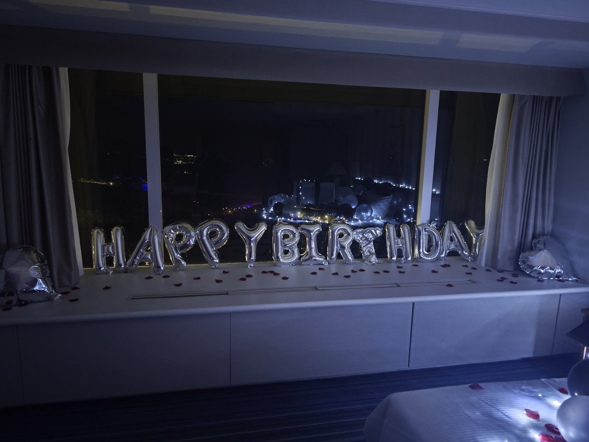 座敷ワロシwwwww tweet media