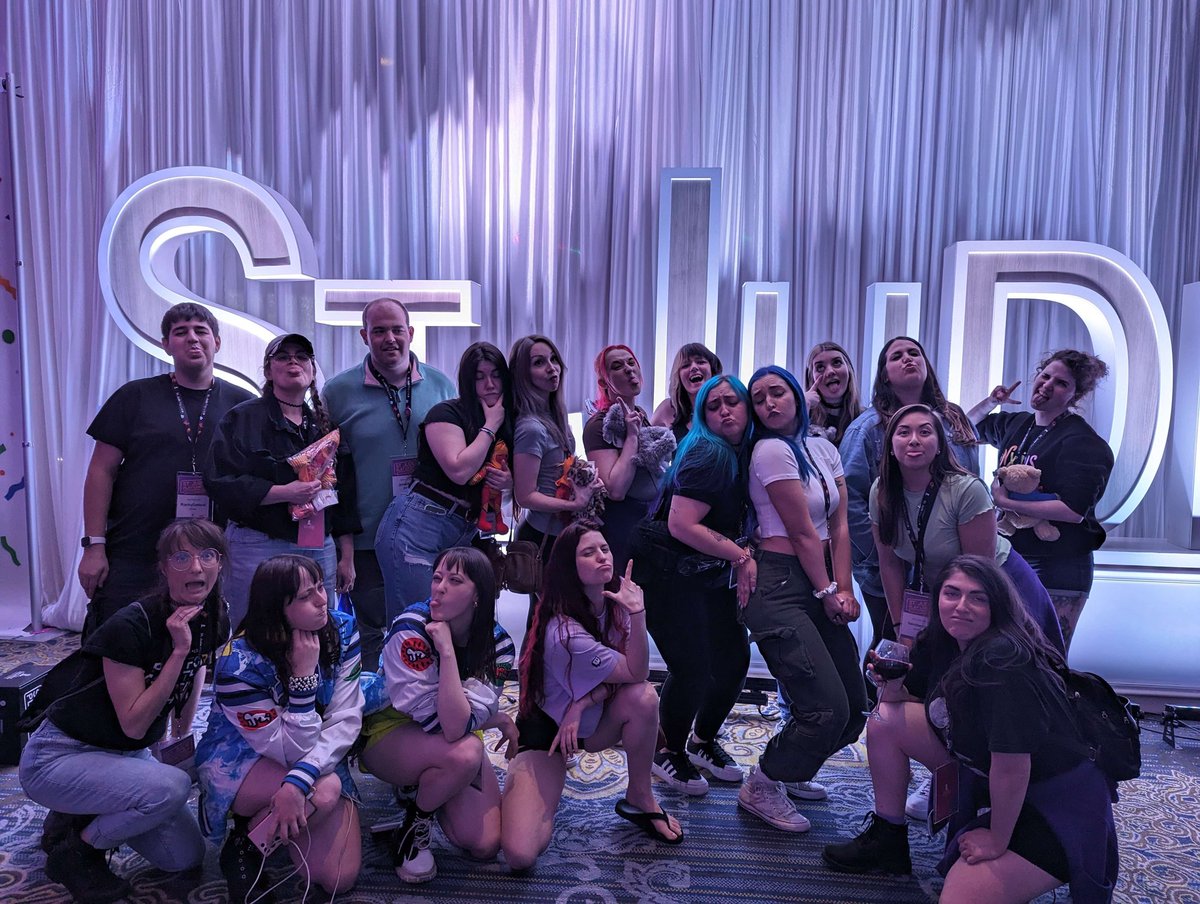 Happy International Women's Day 💜 

Im blessed in this life to know so many incredible, talented and inspiring women who deserve the world!

Just a few in these photos. I hope you all have a day to appreciate yourselves today, your amazing ❤️