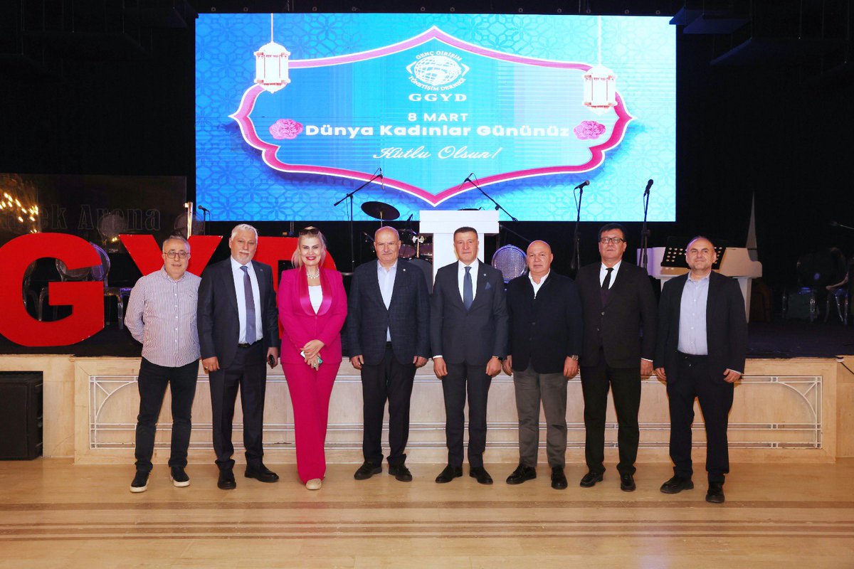 GurselBaran's tweet photo. Genç Girişim ve Yönetişim Derneği Başkanı Sayın Nezih Allıoğlu’nun ev sahipliğinde, 8 Mart Dünya Kadınlar Günü vesilesiyle düzenlenen iftar programında, TÜSİAV Başkanı Sayın Veli Sarıtoprak ve GGYD dernek üyeleriyle bir araya geldik.

Nazik misafirperverlikleri için Sayın Allıoğlu ve dernek üyelerine teşekkür ediyorum.

Bu anlamlı günde, emekleri ve başarılarıyla hayatın her alanına değer katan tüm kadınlarımızın 8 Mart Dünya Kadınlar Günü’nü bir kez daha kutluyor, sağlık ve mutluluk diliyorum.
@tusiavofficial 
@Velisaritoprak