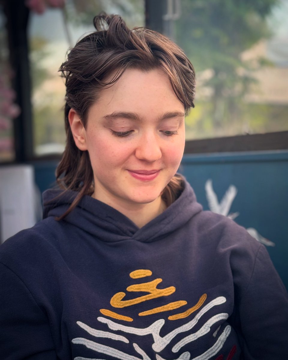 Kate Ellis tweet media