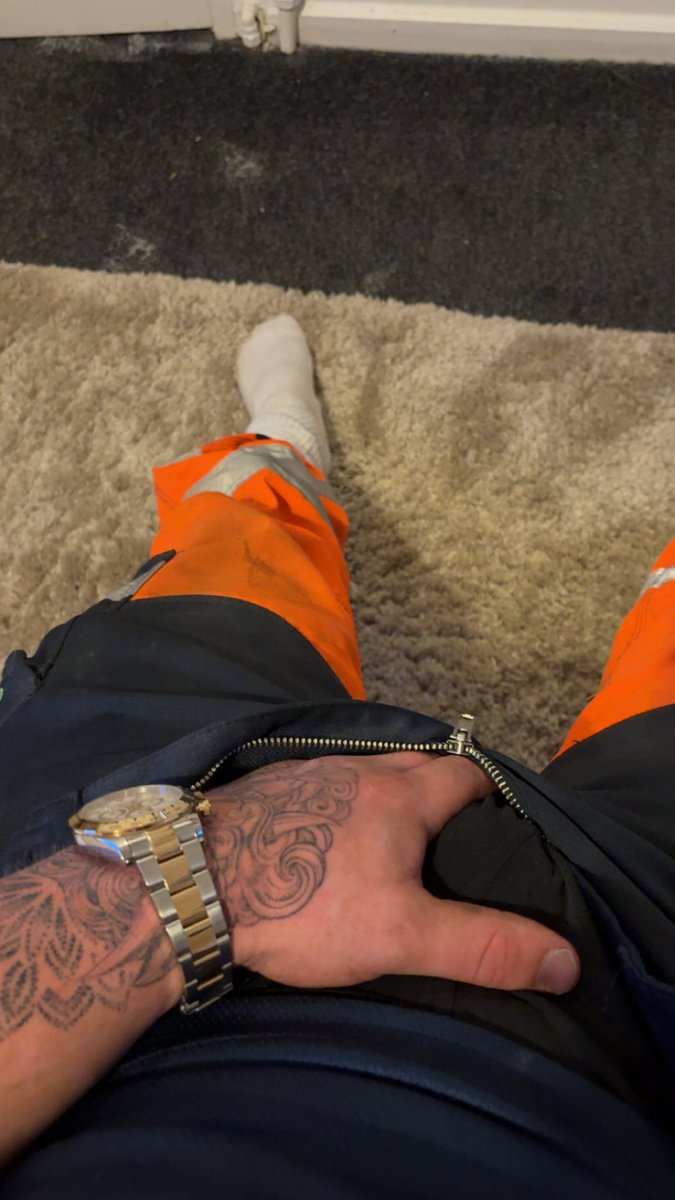 Jay16024's tweet photo. Cum and have some fun with me, join me on my link 😈 https://t.co/Wp636GryDs