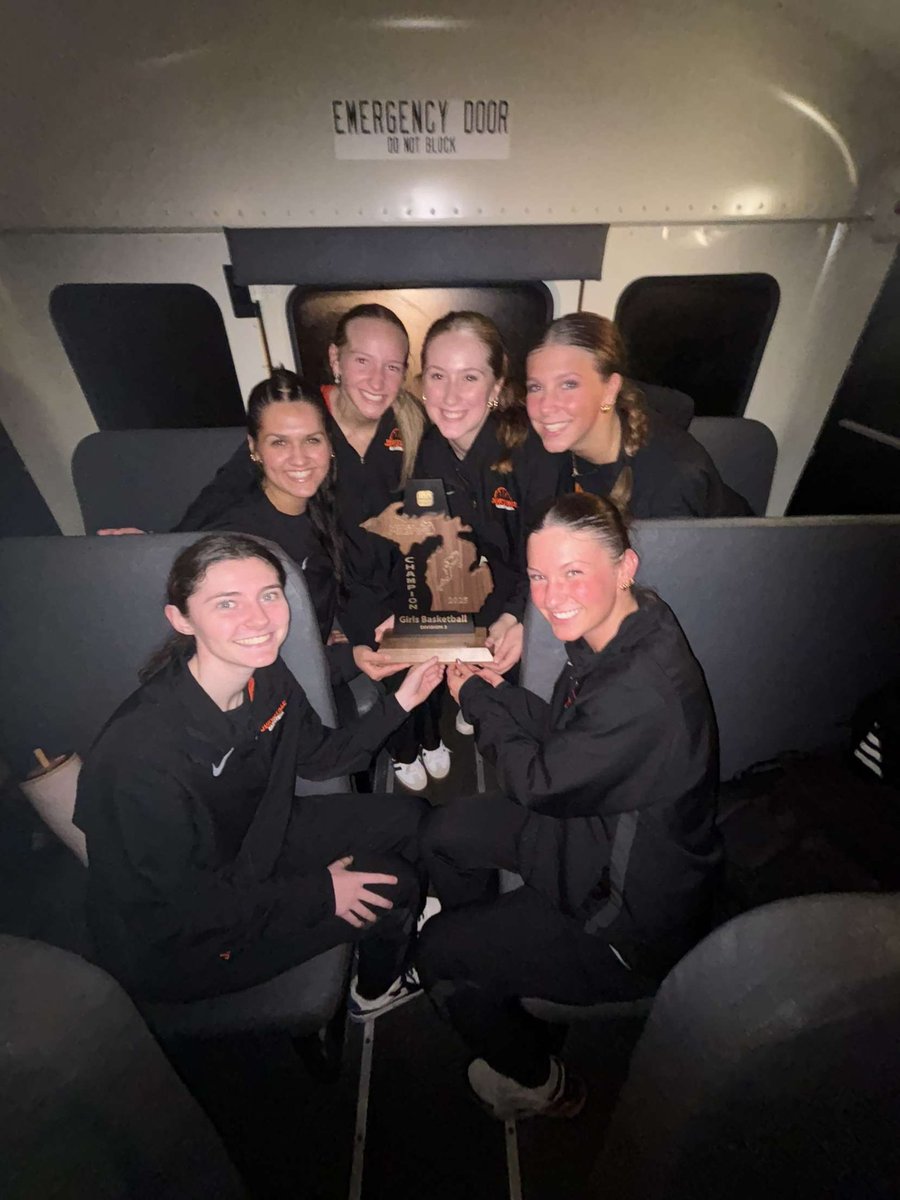 so proud of my team🧡🖤  back2back district champs!!