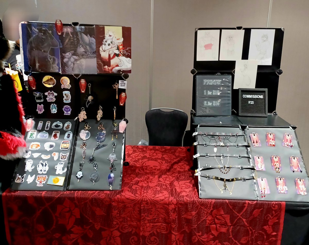 lev_viathan's tweet photo. Set up for the day at artist alley at VF! https://t.co/Rw4IXRsJvA