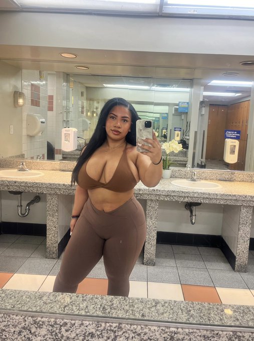 Forevercurlybri