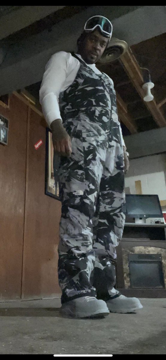 __Zcs's tweet image. R.I.P. My Nigga man 😪💯 #LLCIO🍪🩸