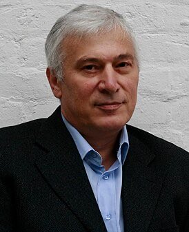 Сообщается о смерти Хасана Бакаева, также известного как Дени Баксан, его книга «След Сатаны на тайных тропах истории» в молодости оставила у меня неизгладимый след в мировоззрении.
Да помилует его Аллах и простит ему все грехи.