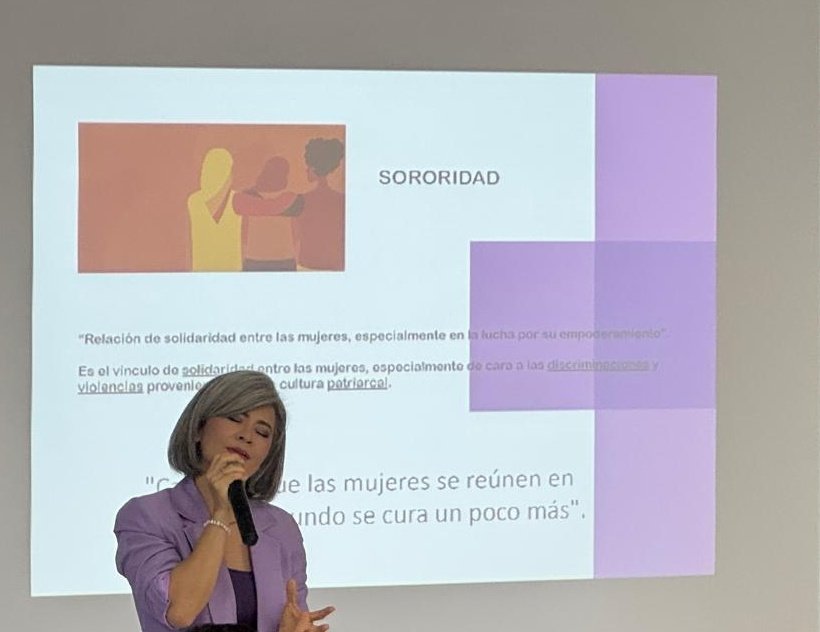 "Cada vez que las #mujeres se reunen en círculos, el mundo se cura un poco más". Gracias al <a href="/Cictab/">Colegio de Ingenieros Civiles de Tabasco, A.C.</a> y a su presidente <a href="/ricardoespinoga/">Ricardo Espino</a> por estos espacios de reflexión #8Marzo #💜