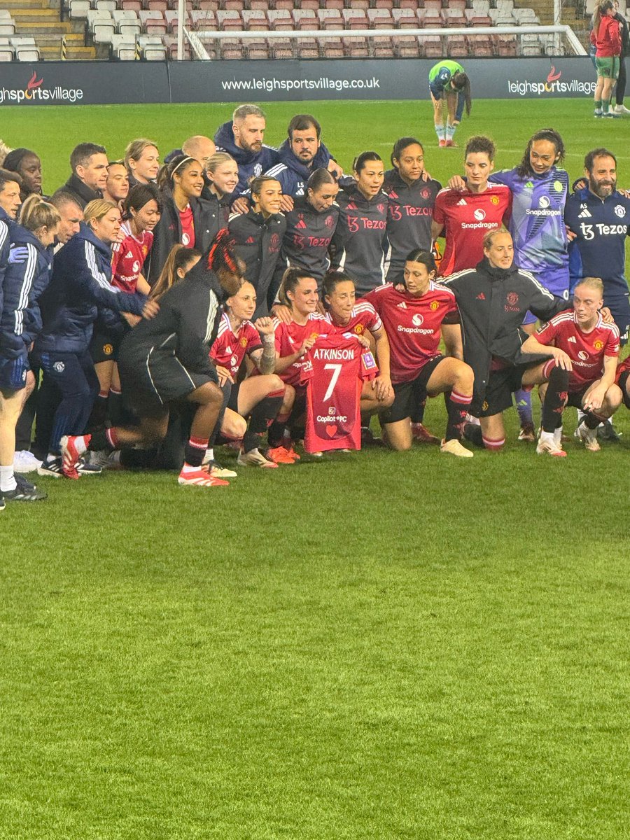 For Poppy Atkinson❤️

📸<a href="/jessicaftbl/">𝓙𝓮𝓼𝓼</a> 

#MUWomen