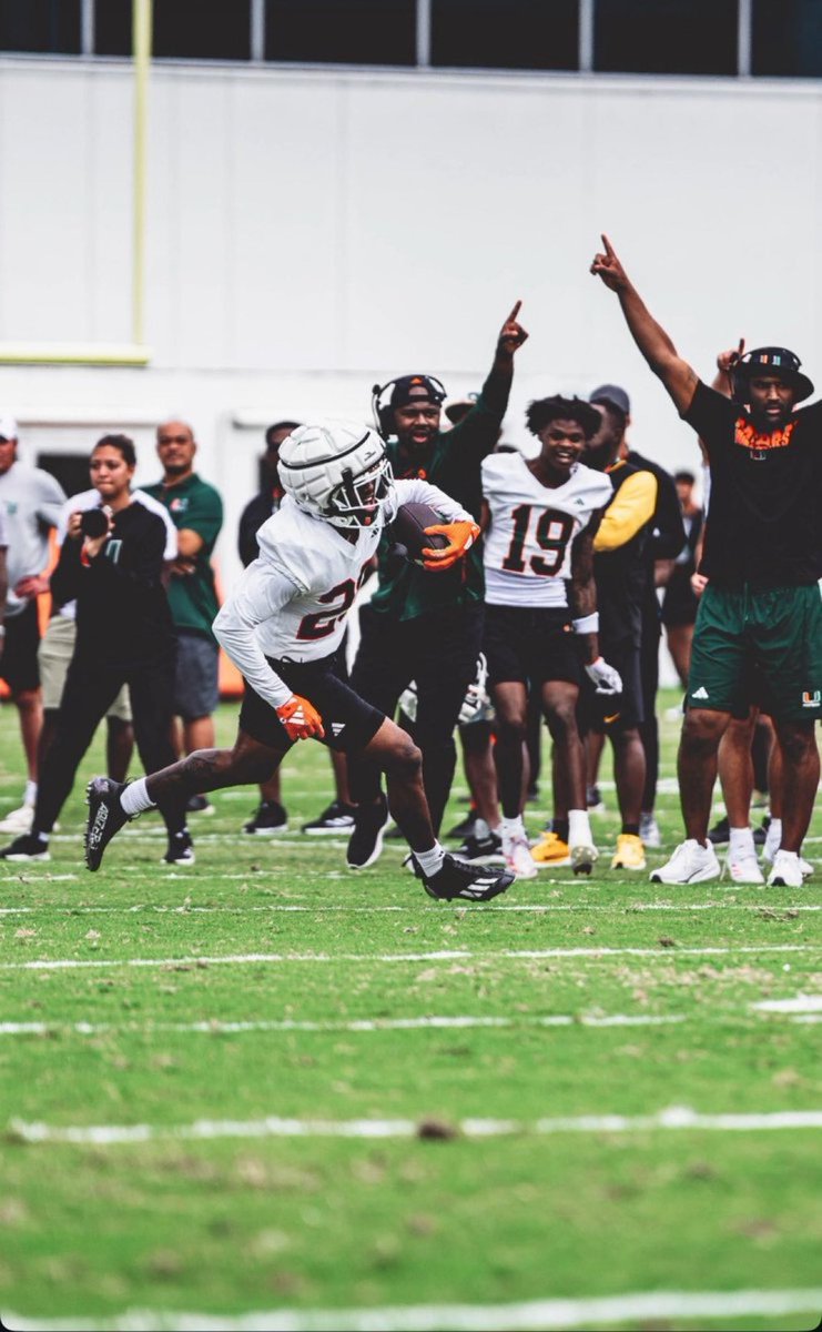 UNITY!! Coming together is a beginning. Keeping together is progress. Working
together is success.  🙌🏾 💚🧡