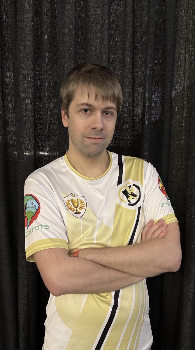e-Parrots (@eparrots_) on Twitter photo Congratulations to our <a href="/PengyTwitch/">Stefan Mott</a> for locking the Day 2 at the Vancouver Regional. Good luck for tomorrow to our NA underdog!
#eparrots #pokemonvgc #pokemon #vancouver Congratulations to our <a href="/PengyTwitch/">Stefan Mott</a> for locking the Day 2 at the Vancouver Regional. Good luck for tomorrow to our NA underdog!
#eparrots #pokemonvgc #pokemon #vancouver
