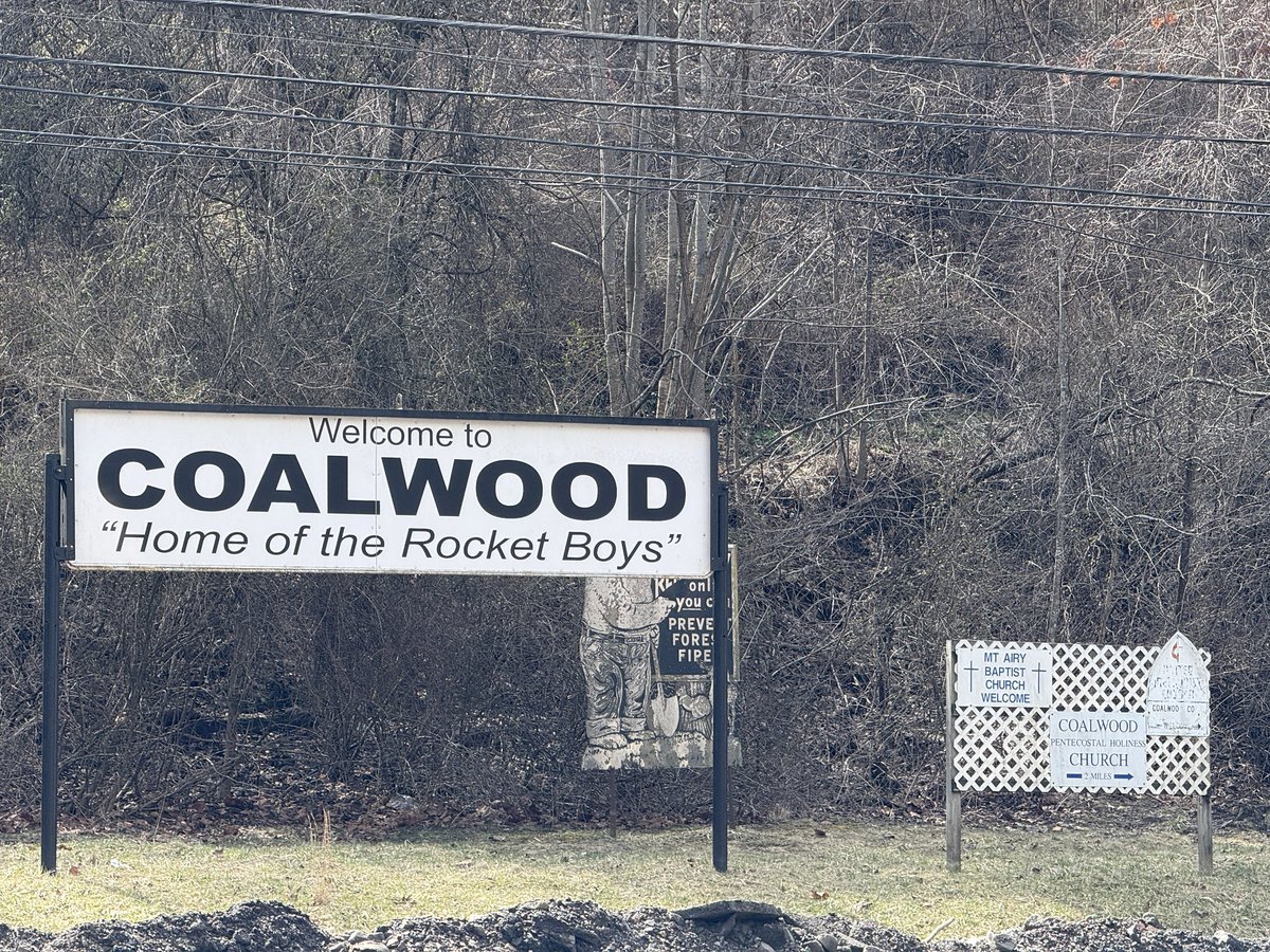 dylgio's tweet image. Got to check this off the bucket list
Thank you @realhomerhickam for sharing your stories about this town.