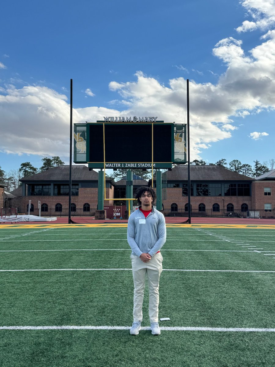 Had a great time with <a href="/WMTribeFootball/">William & Mary Tribe Football</a> Thank for the invite <a href="/CoachMikeLondon/">Mike London Sr. ⚔️</a>