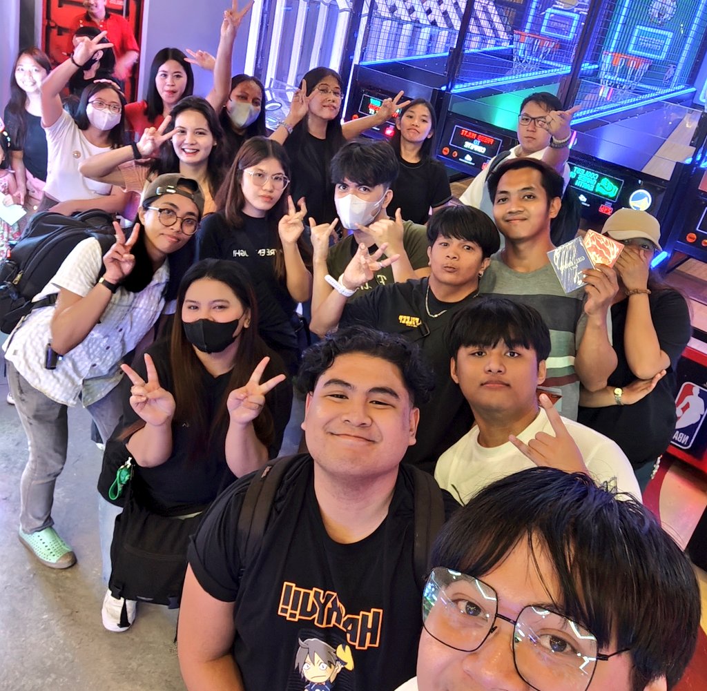 haeunlumi's tweet image. Thank you for yesterday Lapis! 💛✏️