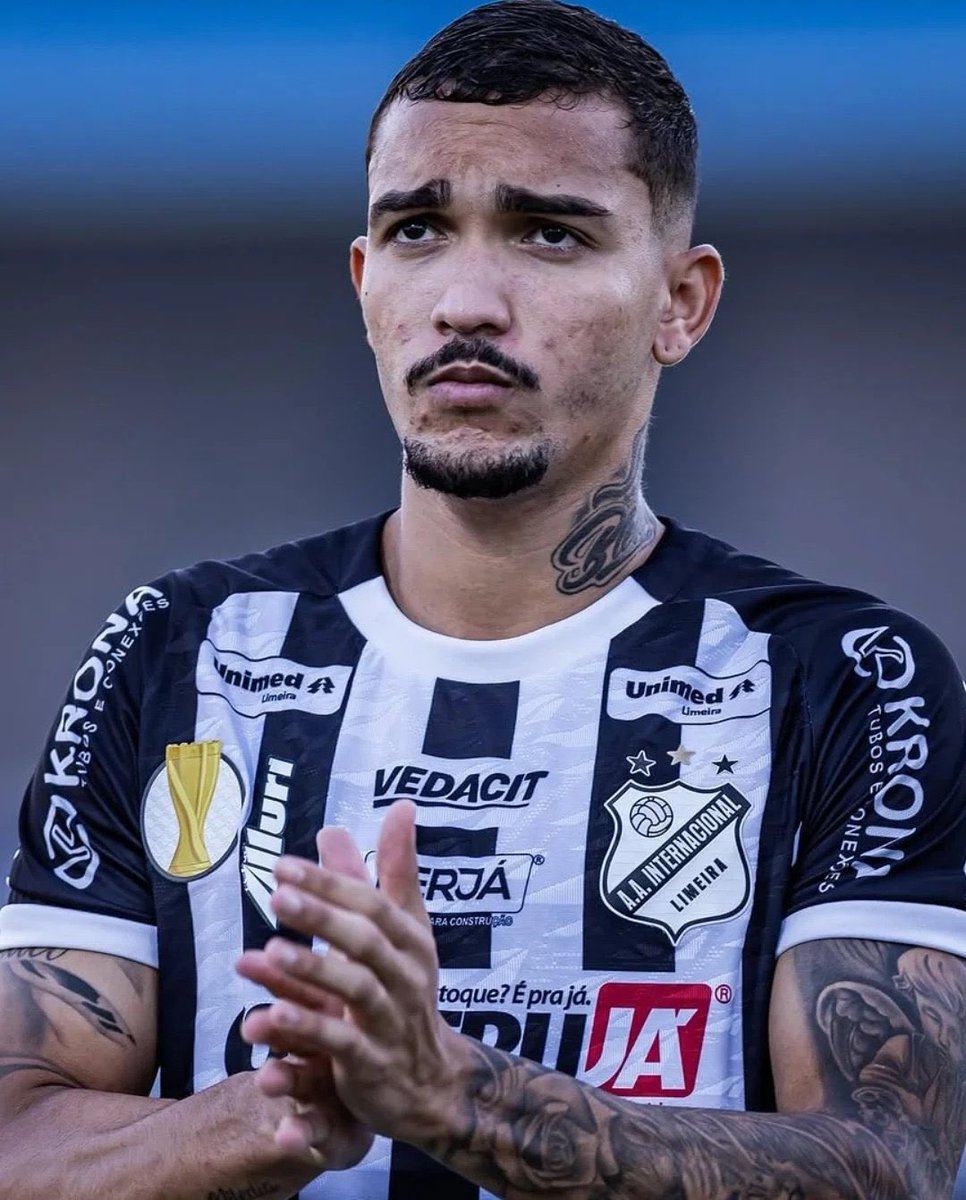 🚨 Vila Nova acerta a contratação do centroavante Ruan Ribeiro, que pertence ao Palmeiras.

Ele chega por Empréstimo até o Fim da Série b.

Ele atuou pela Inter de Limeira nesse paulista, números:

7 Jogos ⚔️
2 gols ⚽️

🗞️<a href="/lgorshow/">Igor Santhiago 🇧🇷 ❁</a>