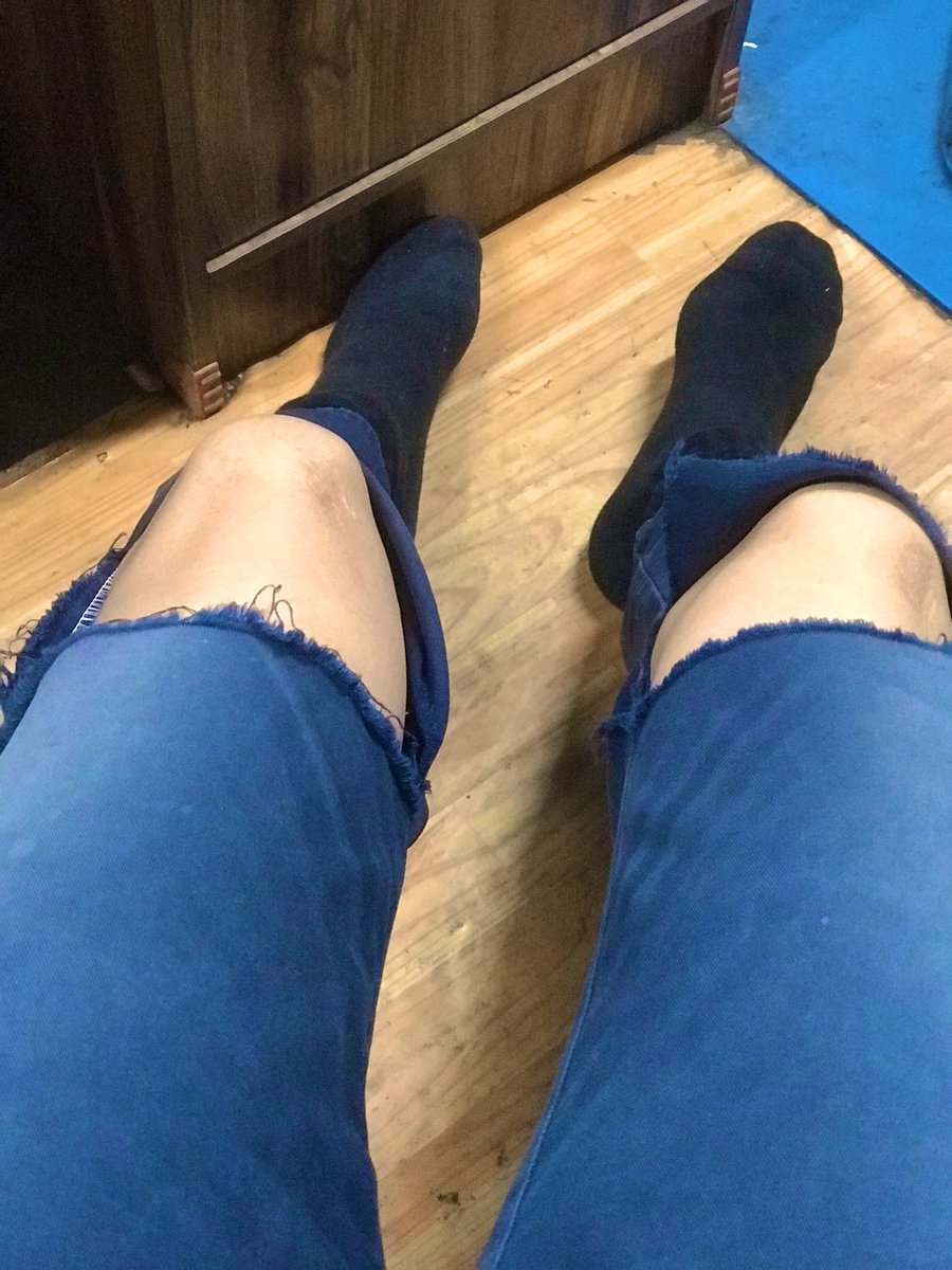 ทำงานก่อนครับ เจอกันหลังเลิกงาน ทักมาได้เลย พร้อมตอก