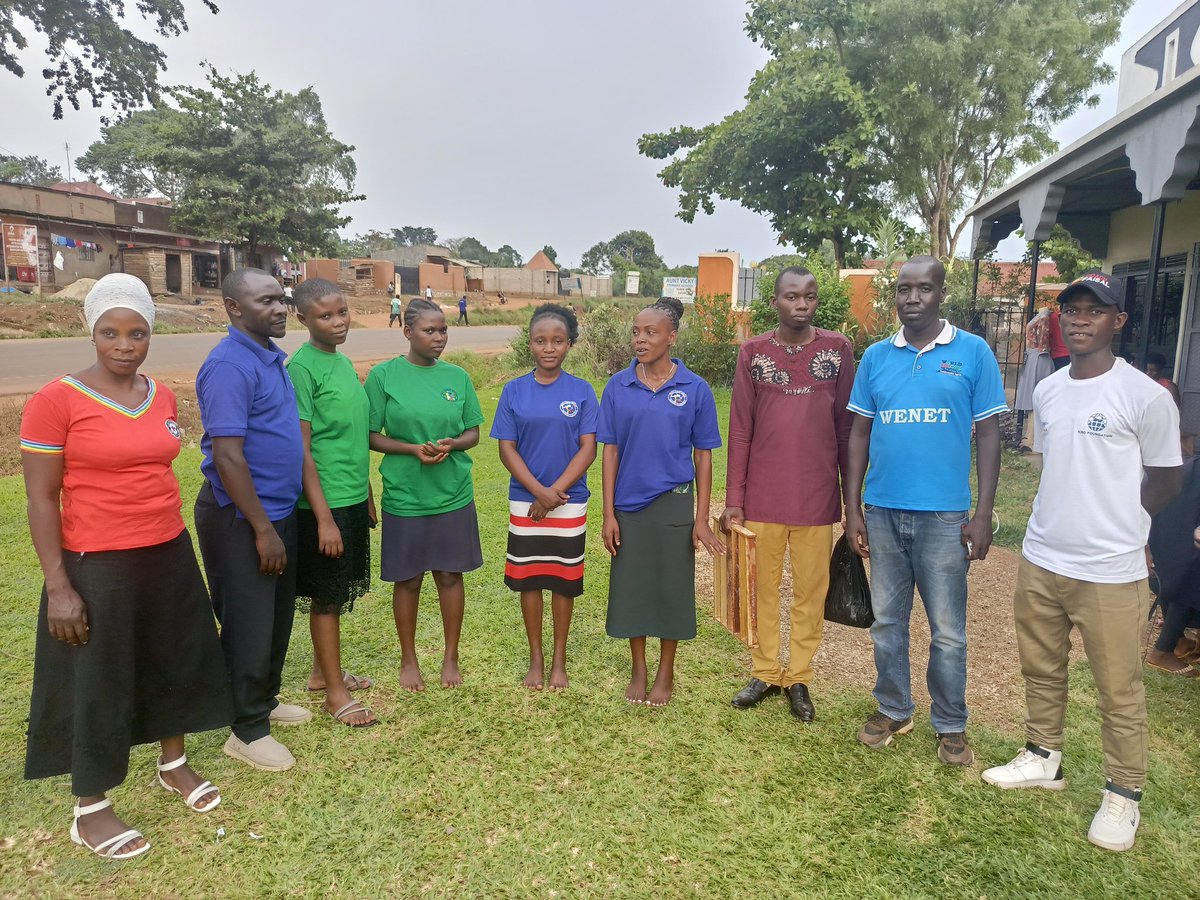 WorldEducareNet's tweet photo. Commemorated @IWD 2025 "Accelerate Action" Empowered 21 rural Women & adolescent Girls in Life Skills & Entrepreneurship; making liquid Soap, bar Soap & hair Shampoo @JozeOkino @mugirimani & @FaizoKati
Please, #FundOurWork @GlobalGiving Donation Link:
https://t.co/1B0e2JYijL https://t.co/HhCEI9Ci5m