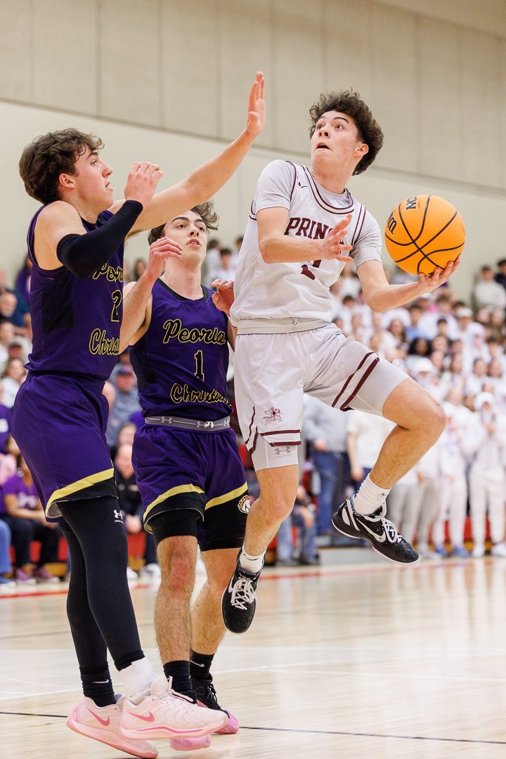 jwhite0000's tweet photo. Sectional final matchup last night between Princeville and Peoria Christian did not disappoint!  What a game!  Princeville led most of the way, but PCS pulled ahead in the end to win it 57-54! @PCS_Hoops @PrincevilleCUSD 

https://t.co/B0dF77A1RH https://t.co/s5Kqe5M1fa