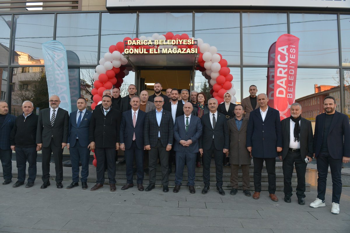 aslantasabdr's tweet photo. Meclis Başkanımız, Yönetim Kurulu Başkan Yardımcımız ile Yönetim, Meclis ve Komite üyelerimizle birlikte Darıca Hizmet Merkezimizde  Gebze Ticaret Odamız, Darıca Belediyesi, Gıda Kurtarma Derneği ve Fazla Gıda ve Darıca Kızılay tarafından ortaklaşa faaliyete geçirilen Gönül Eli Mağazası ve Sosyal Etki Merkezi’nin açılışını gerçekleştirdik.
@GebzeTicOdasi @RHisarciklioglu @TOBBiletisim @Daricabeltr @GidaKurtarmaDer