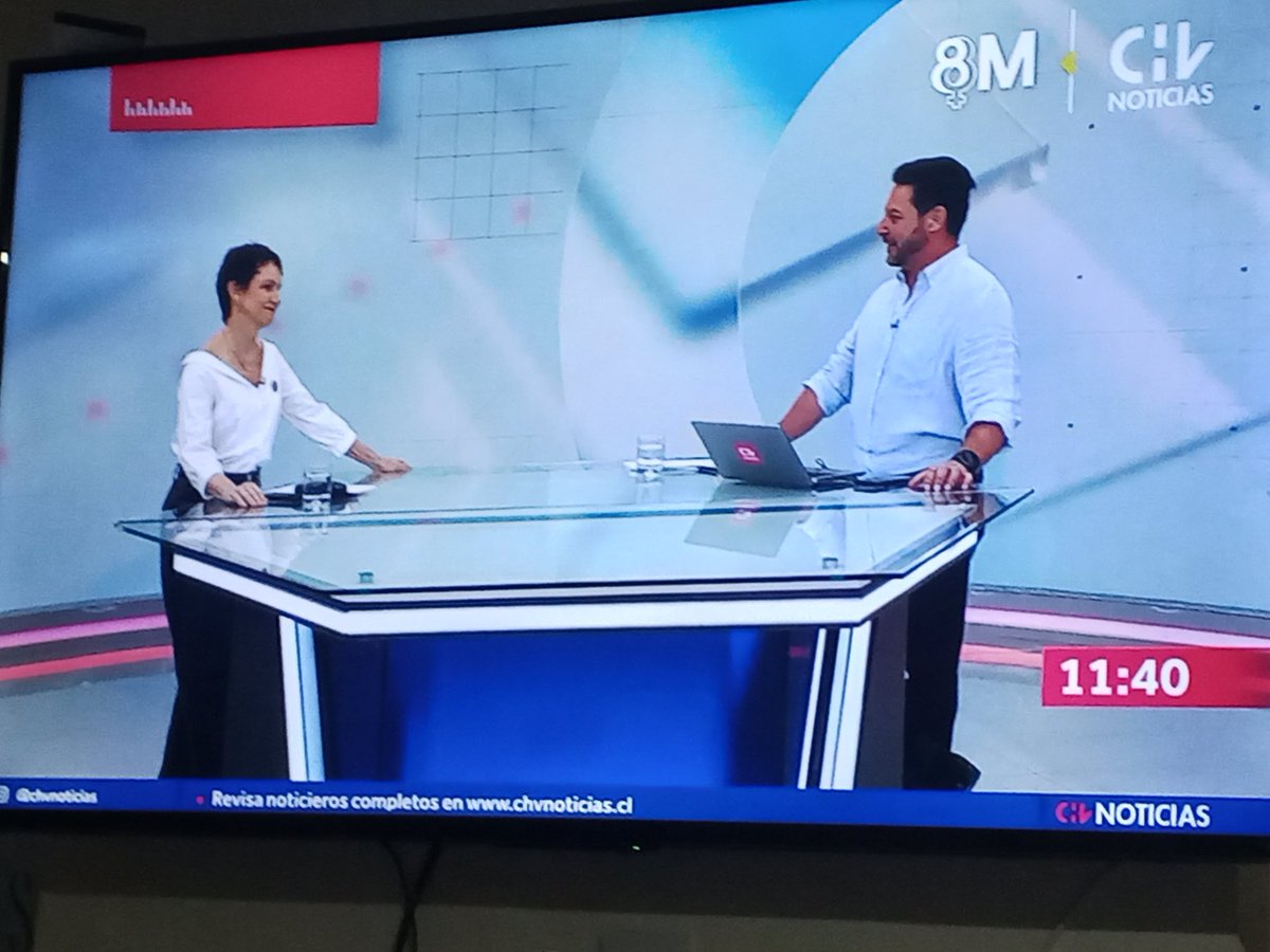 El periodista más #violento de chile que andaba a piedrazos en el #Estallidodelictual entrevistando a la quien es la culpable de la #violencia en #Chile 
Cómo tan caras de raja
#toha y #cavada