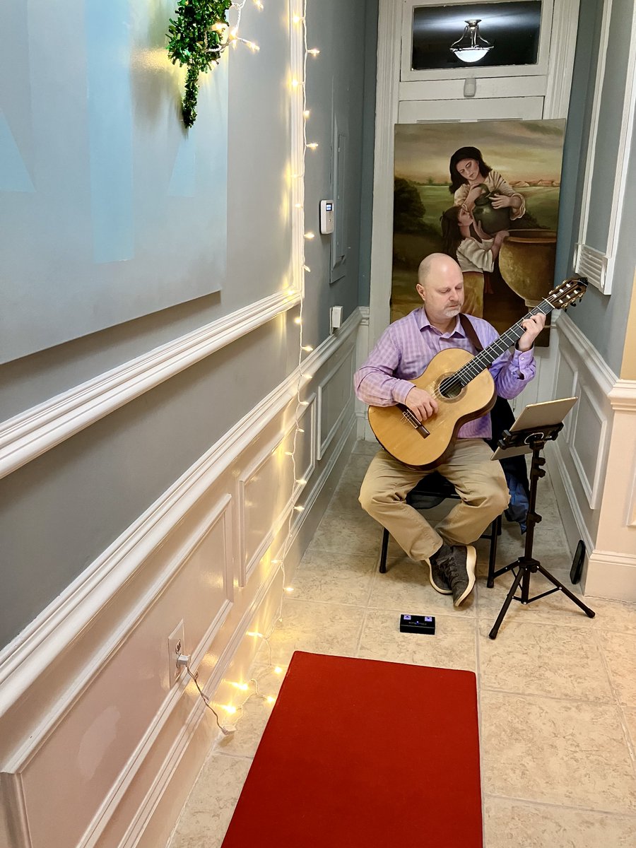 dmvisual's tweet image. Fun #McCallStudioGallery #MarchEvent #37thAnniversary w/ #MarchShow! #Thanks for beautiful surprise flowers! 📷 We celebrate the #community gallery together! 📷#LocalArts #McCallGalleryCommunityOutreach8Yrs. #McCallStudioBrands37Yrs. #MonthlyEvents! Join us, RSVP on FB, Today!