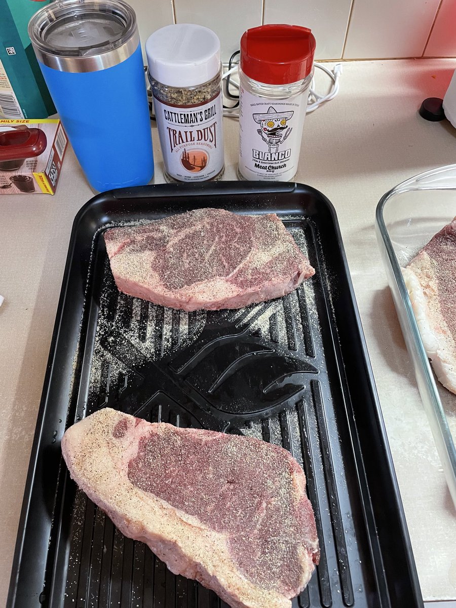 About to get down on some Farmer Grade beef with a side of Blackberry Crown Lemonade. <a href="/thislldofarm/">This’ll Do Farm</a> <a href="/SawyerWhisler/">Sawyer</a> <a href="/TorkTalk/">Tork</a>