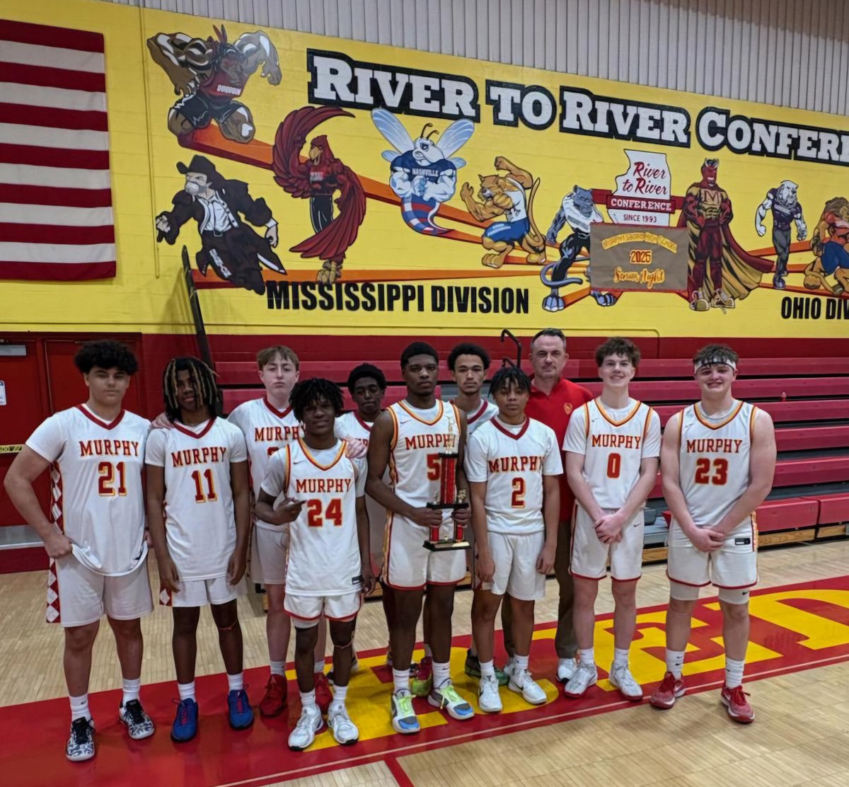 Murphysboro HS (@murphysborohs) on Twitter photo Murphysboro Red Devils defeat Carterville, 64-62, to win 3rd Place in the 47th Annual Murphysboro Sophomore Boys Basketball Tournament! <a href="/SophTrny/">MHS Red Devils</a> Murphysboro Red Devils defeat Carterville, 64-62, to win 3rd Place in the 47th Annual Murphysboro Sophomore Boys Basketball Tournament! <a href="/SophTrny/">MHS Red Devils</a>