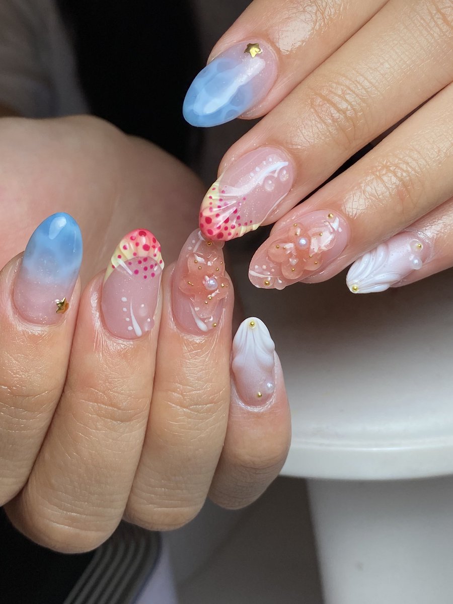 olivianast's tweet image. Siapa tau ada yang bingung mau bikin nail art dimana, boleh mampir ke Penyihir Kuku🤗 #nailartjogja #nailart