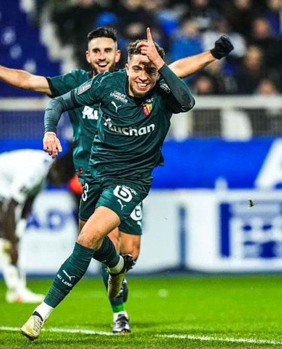Noleza99's tweet photo. RT POUR EFFRAYER UN MARSEILLAIS #OMRCL https://t.co/cjZgoa3tpt