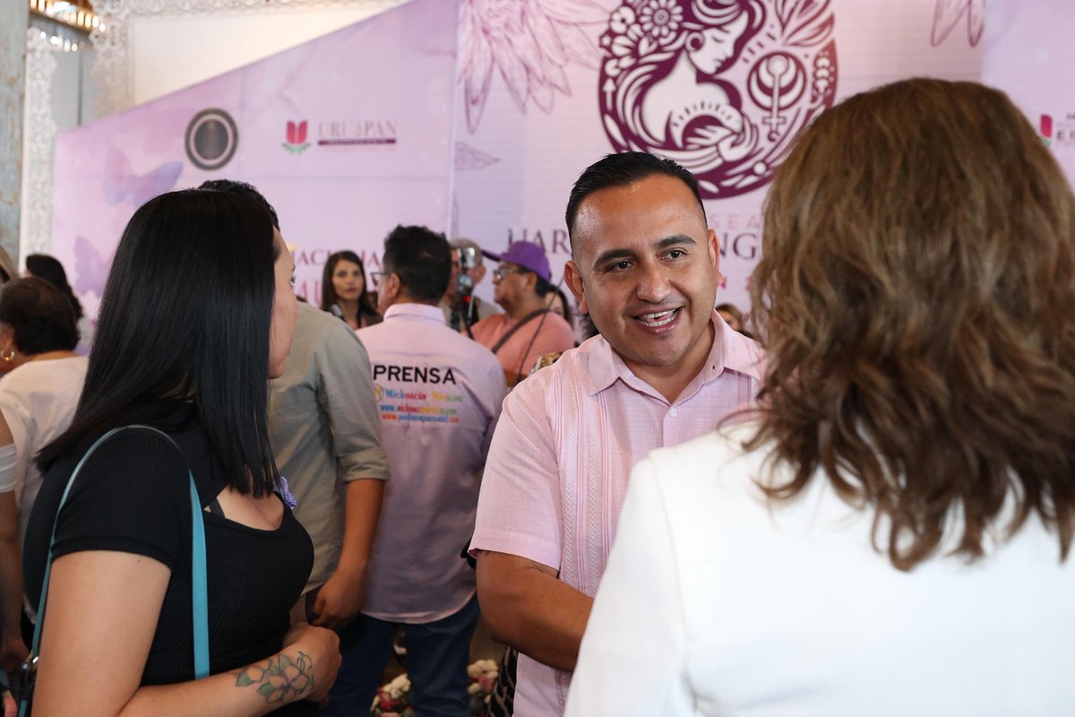 Lic_omar_hm's tweet image. Para la Dra. Conchita:

María Concepción Ramírez Sámano, mujer que me ha ayudado, mujer de alto orgullo, persona extraordinaria, mágica literaria y amiga sincera. 

Yo feliz de su merecido reconocimiento 💜🟪🟣

#UruapanIndependiente #CarlosManzo #ElPoderRegresaAlPueblo #8M