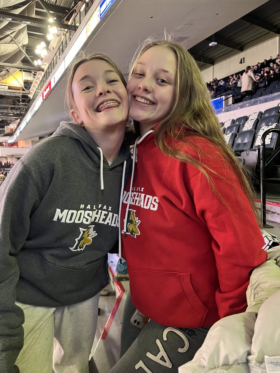 MsTarasMusic's tweet photo. #GoMooseGo 🏒❤️🏒 https://t.co/JIkxqMfcWC