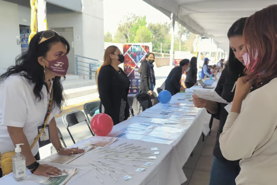 ¿Sin chamba? 🤷‍♀️💵 Cáele a la Feria Nacional de Empleo para las Mujeres. 👩‍💻Ofrecerán 30 mil puestos de trabajo en más de 2 mil empresas.💁‍♀️ ¡Lánzate con tus amix! 👭

En el primer comentario te damos toooda la info 👇