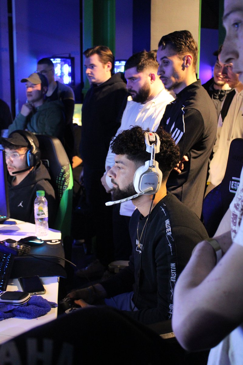 Dae_photos's tweet image. Ce fut une journée chargée mais vraiment sympa ! ☺️

Merci à ceux qui prennent le temps de partager mon travail 🙏🏻