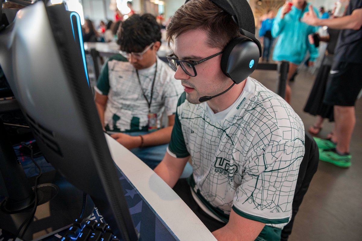 The competition is heating up at <a href="/BoostontheBeach/">Boost on the Beach</a>  🔥🔥🔥

📷: Me