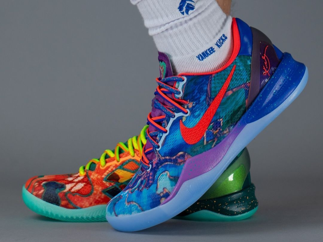 JustFreshKicks's tweet photo. The Nike Kobe 8 Protro "What The" Releases April 13th 🐍🎨 https://t.co/Pv4luS5Hf6 https://t.co/QhJqX8rHcX