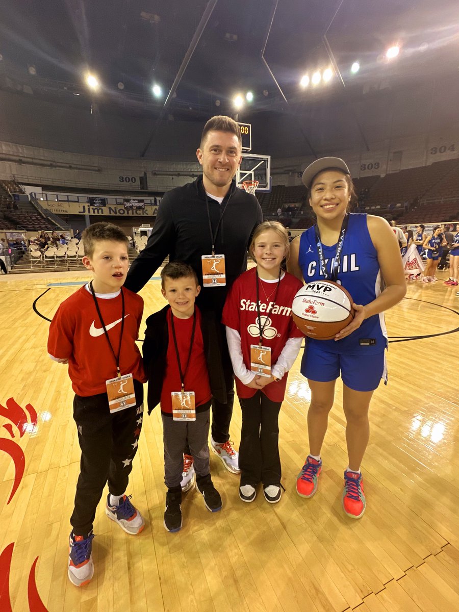 Rotnei Clarke State Farm Agent State Championship Game MVP Award
Given out to the State Championship winning team's leading scorer

2025 OSSAA #OKPreps CLASS A Girls State Championship

CYRIL #OKPreps Khloe Goombi who led all scoring in the Championship game with 13

(photo by